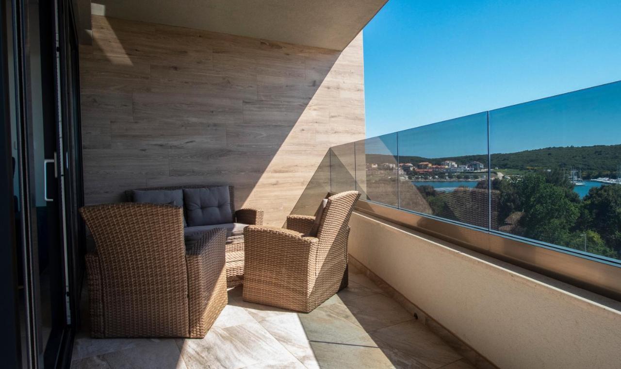 Lijon Apartment Banjole Bagian luar foto