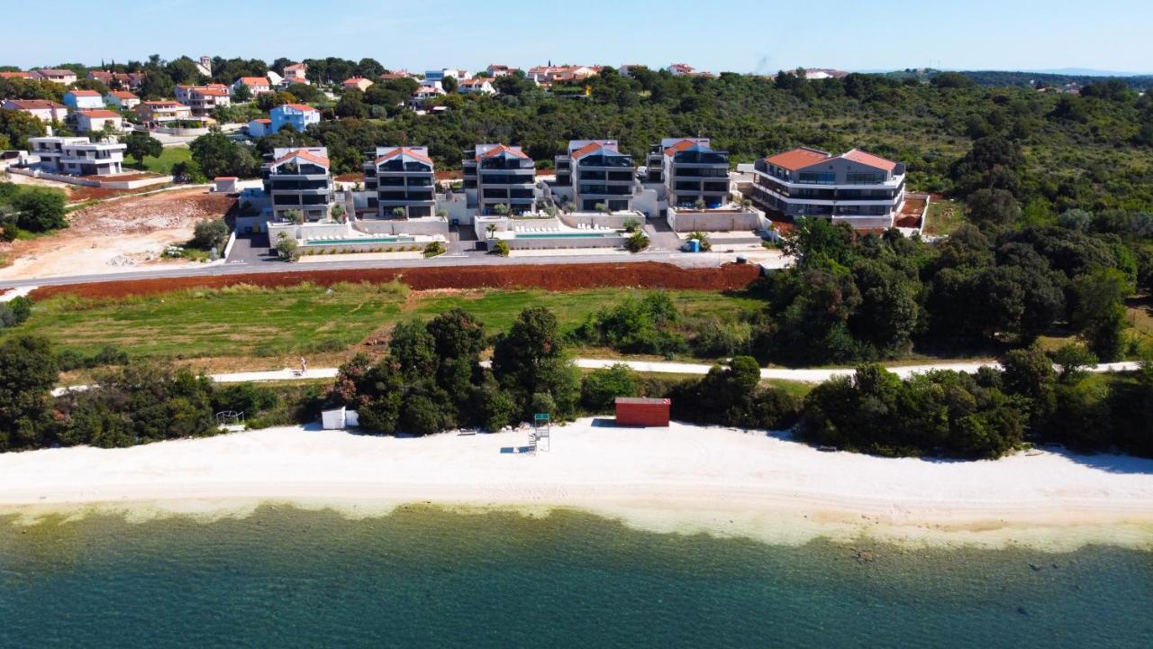 Lijon Apartment Banjole Bagian luar foto
